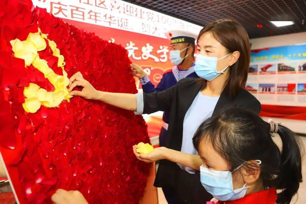 “吝啬”邵逸夫:一生捐了三万栋逸夫楼,为何有的“逸”字少一点